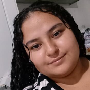 Babysitter in Rondonópolis: Paola