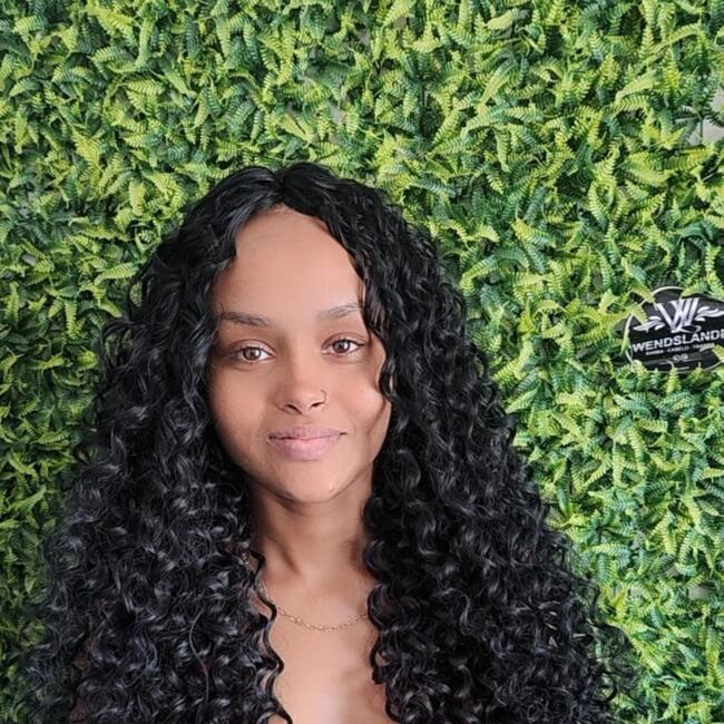 Babá em Sorriso: Raiane