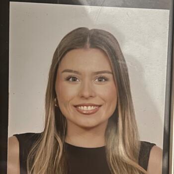 Canguro en Langreo: Elsa