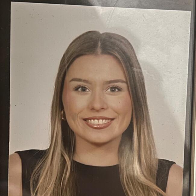 Canguro en Langreo: Elsa