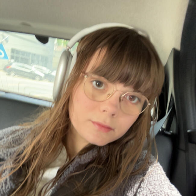 Babysitter in Viry-Châtillon: Chloé