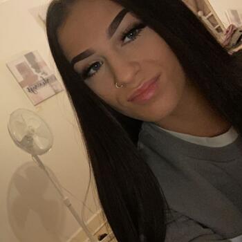 Babysitter in Hull: Millie