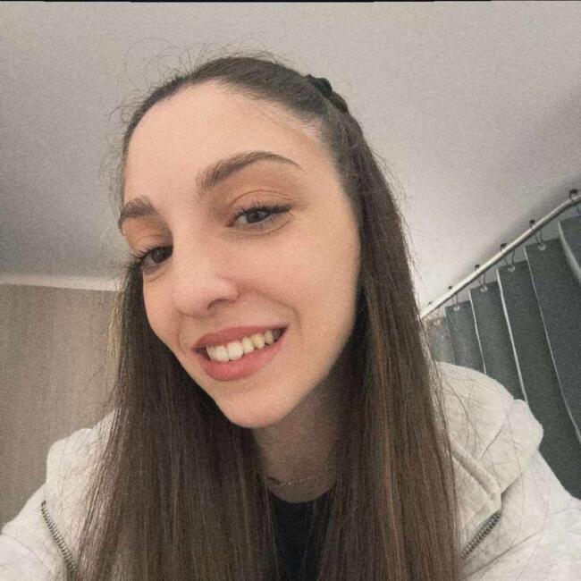 Babysitter στην περιοχή Αχαρνές: Αγγελική