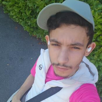 Babysitter in Toulouse: Hocine