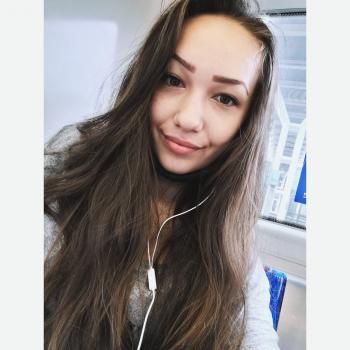Babysitting Jobs in London: babysitting job Donika