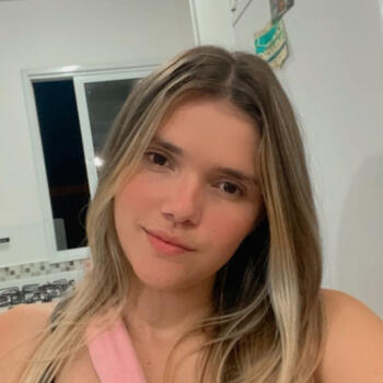 Niñera en Florianópolis: Lara
