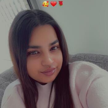 Babysitter Tilburg: Khushi