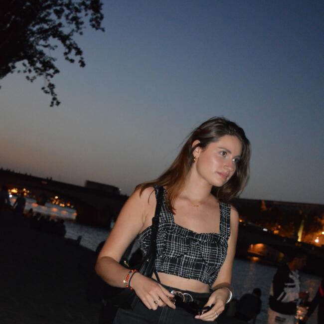 Babysitter in Reims: Camille