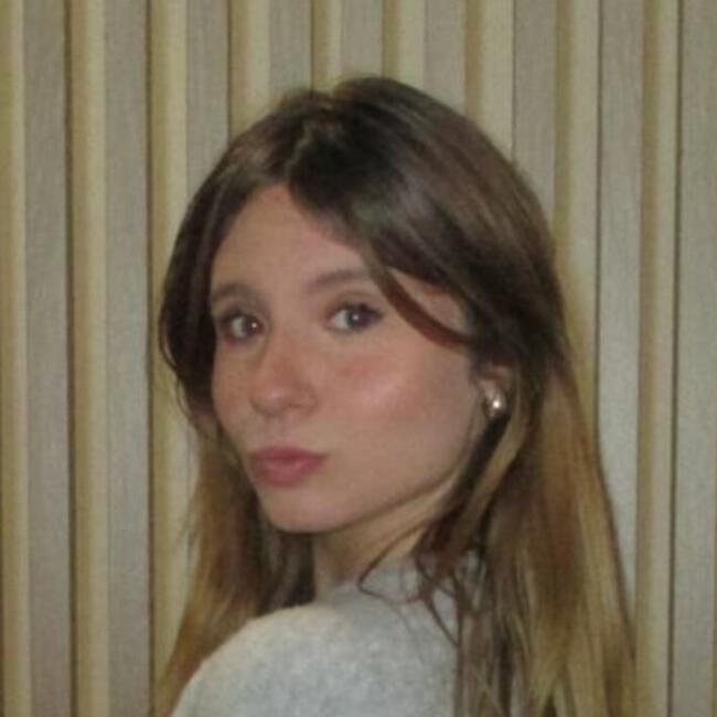 Babysitter in Angers: Clara