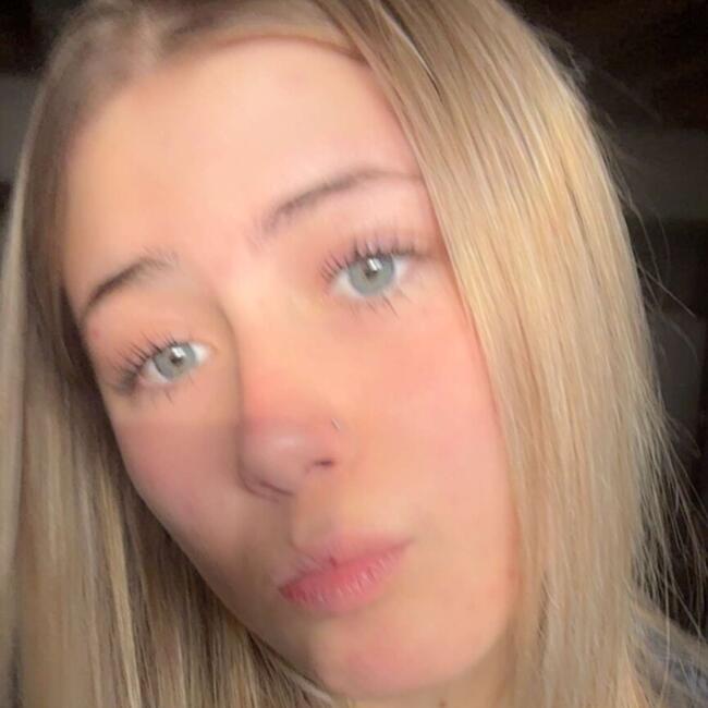 Babysitter in Menomonie: Raemi