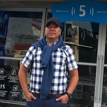 Trabajos de Niñera en Medellín: trabajo de niñera RODRIGO