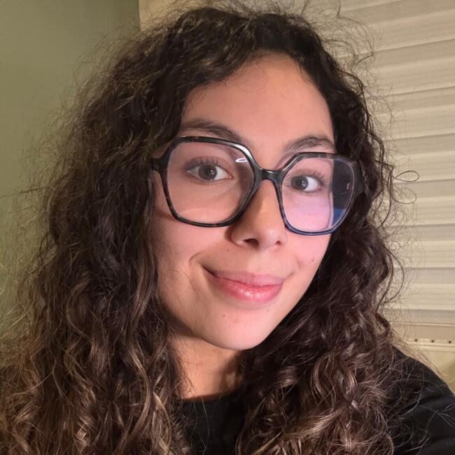 Babysitter in La Louvière: Emma