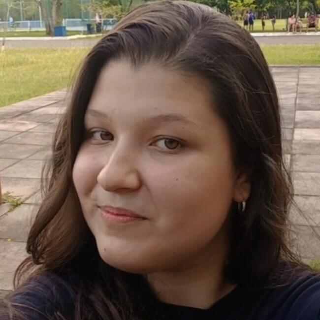 Babysitter in Canoas: Viviana