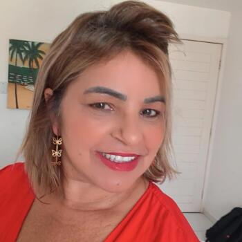 Babysitter in Parnamirim: Adriana
