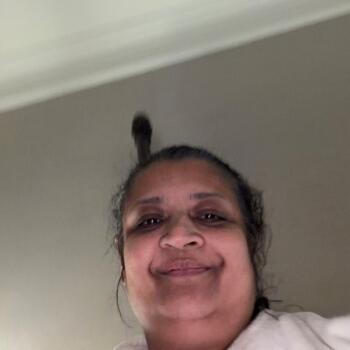 Babysitting job in Singapore: babysitting job Shivani