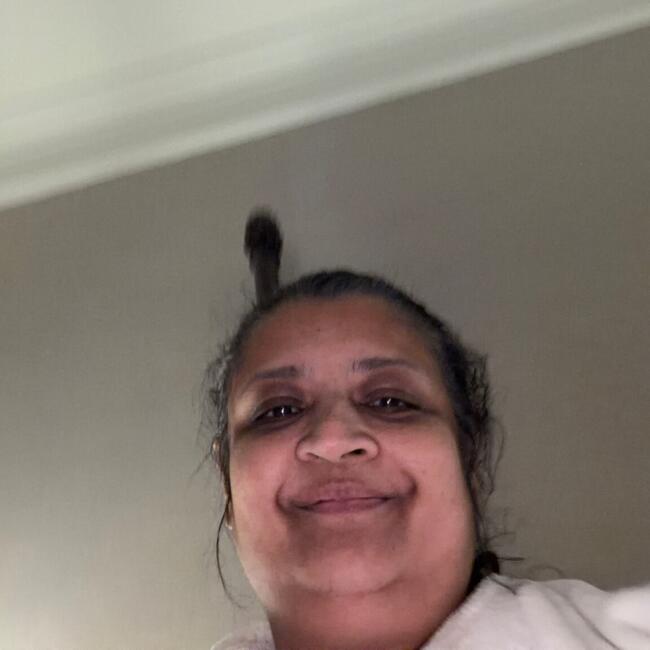 新加坡的临时保姆工作: Shivani