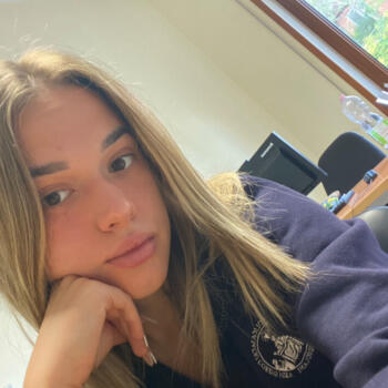 Babysitter Rome: Martina