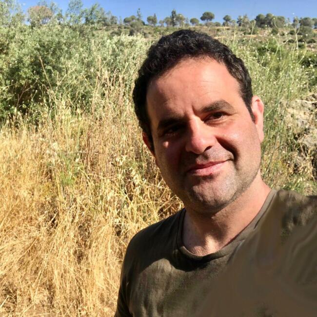 בייביסיטר ב- תל אביב-יפו: Jonathan