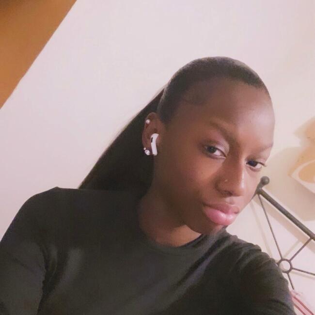Babysitter in Combs-la-Ville: Sophiatou