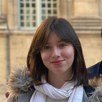 Baby-sitter in Suresnes: Hortense