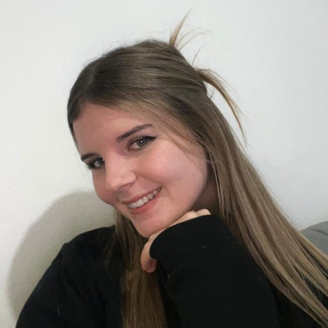 Babysitter in Saint-Cyprien (Pyrénées-Orientales): Carla