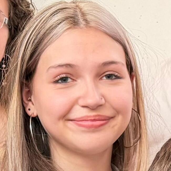 Babysitter in Woluwe-Saint-Lambert: Elia