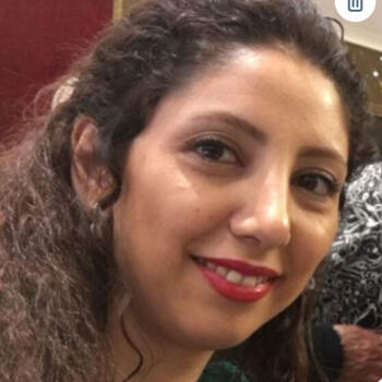 Babysitter in Milan: Adeleh