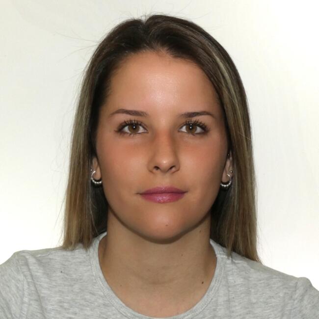 Babysitter in Sierre: Alejandra
