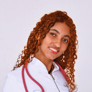 Niñera en La Plata: Sayuri