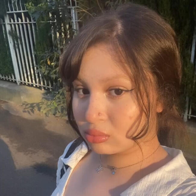 Babysitter in Nice: Lamis