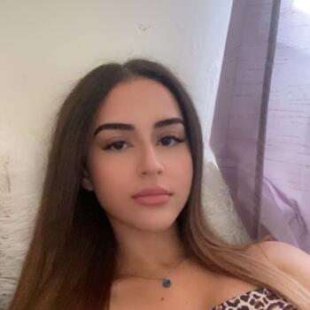 Babysitter in La Courneuve: Meriem