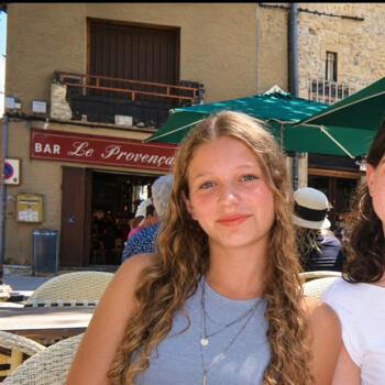 Babysitter in Paris: Manon
