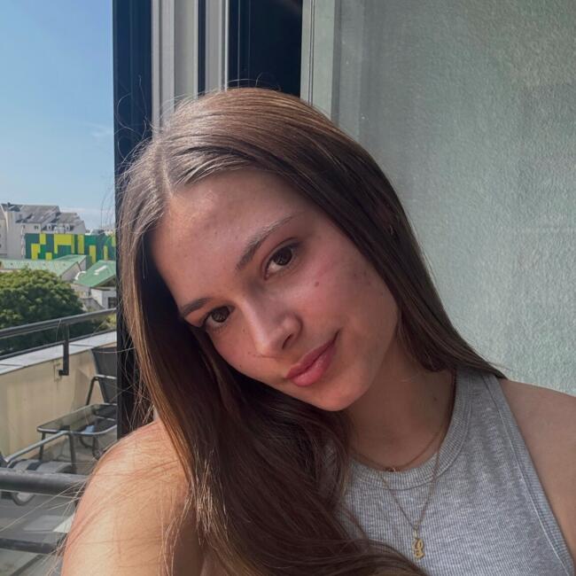 Babysitter in Caen: Solenn