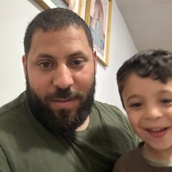 Babysitting job in Toronto: babysitting job Kawthr