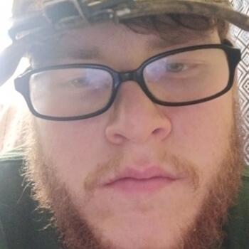 Babysitter in Macomb: Quinton