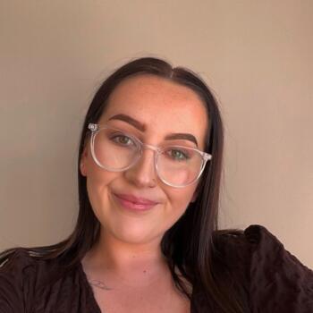 Babysitter in Brightwater: Nicole