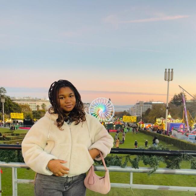Babysitter em Lisboa: Hadja