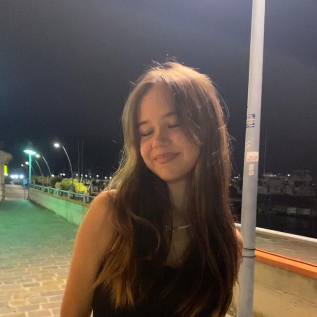 Baby-sitter in Zollikofen: Aimée