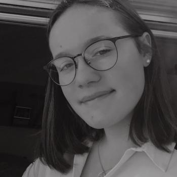 Baby-sitter Tourcoing: Julie