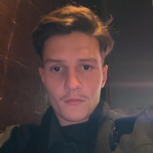 Babysitter in Paris: Noah ketem