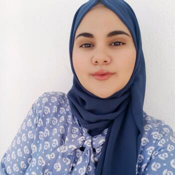 مربية أطفال في مدينة الكويت: Farah