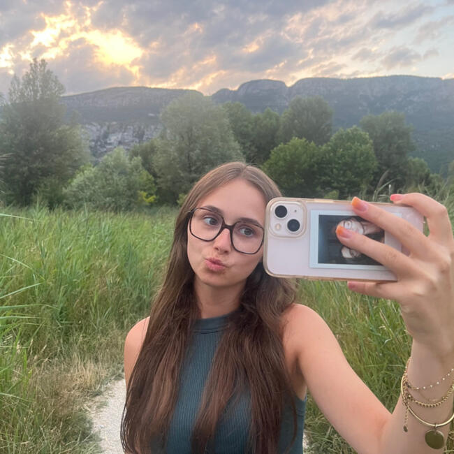 Babysitter in Gabarnac: Lison