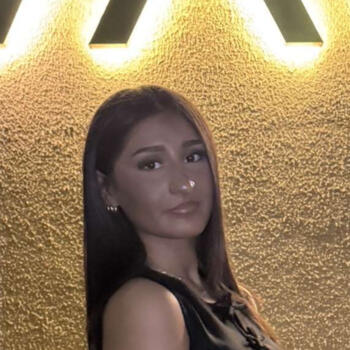 Baby-sitter in Vanves: Rozerin