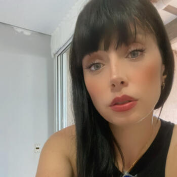 Emprego de babá em Brasília: emprego de babá Gabrielle