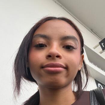 Babysitter in Nice: Tasnim