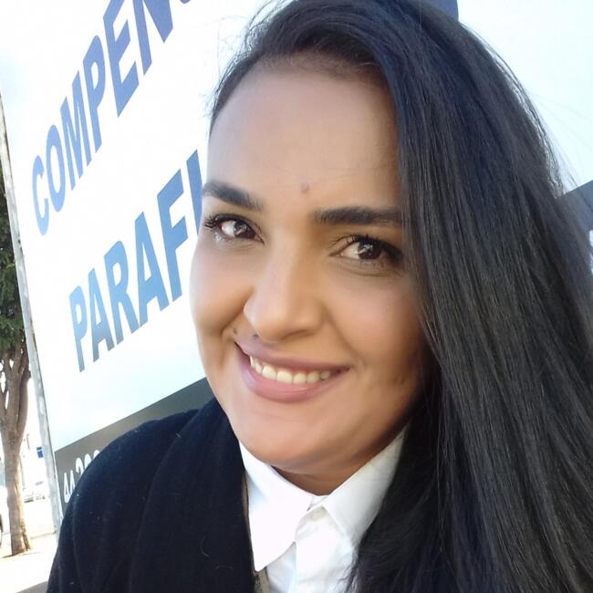 Babysitter in Maringá: Ingrid Aline