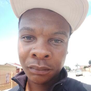 Babysitter in Krugersdorp: Richard