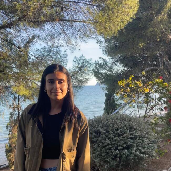 Babysitter in Alicante: Elena