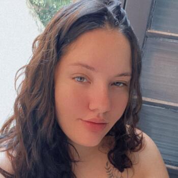 Babá em Vinhedo: Julia