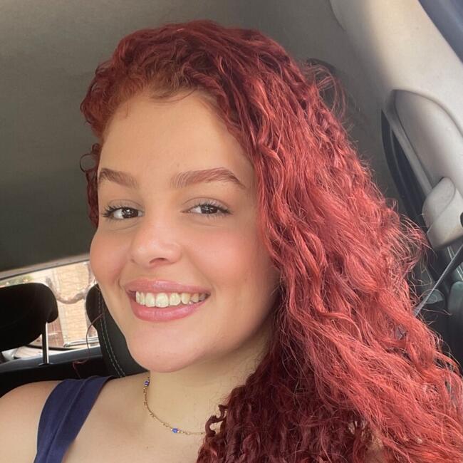 Babysitter in Aparecida de Goiânia: Vitoria